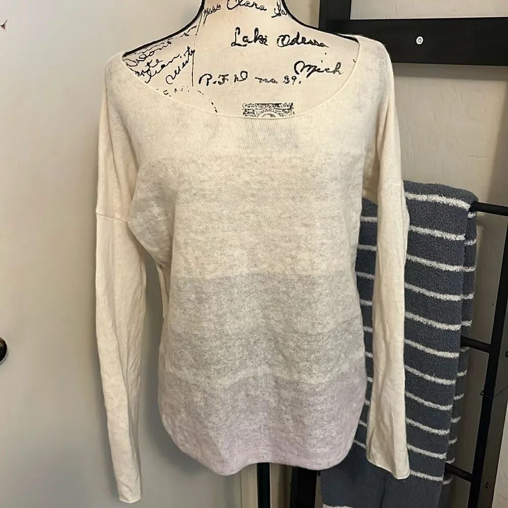 Vince Cashmere Striped Design Cream Pullover Sweater Minimalist Boho Modern